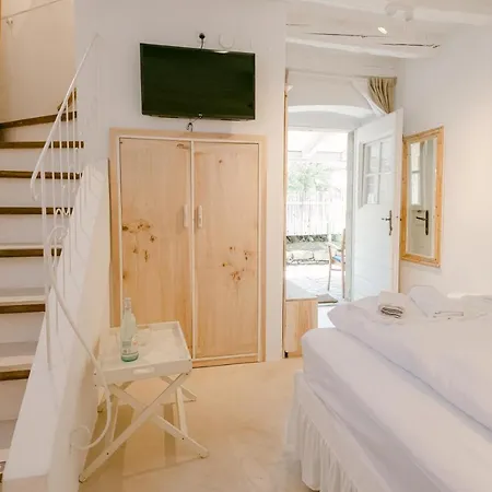 Romantic Stone House Double 게스트하우스