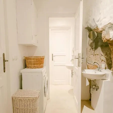Romantic Stone House Double 게스트하우스 Kornić